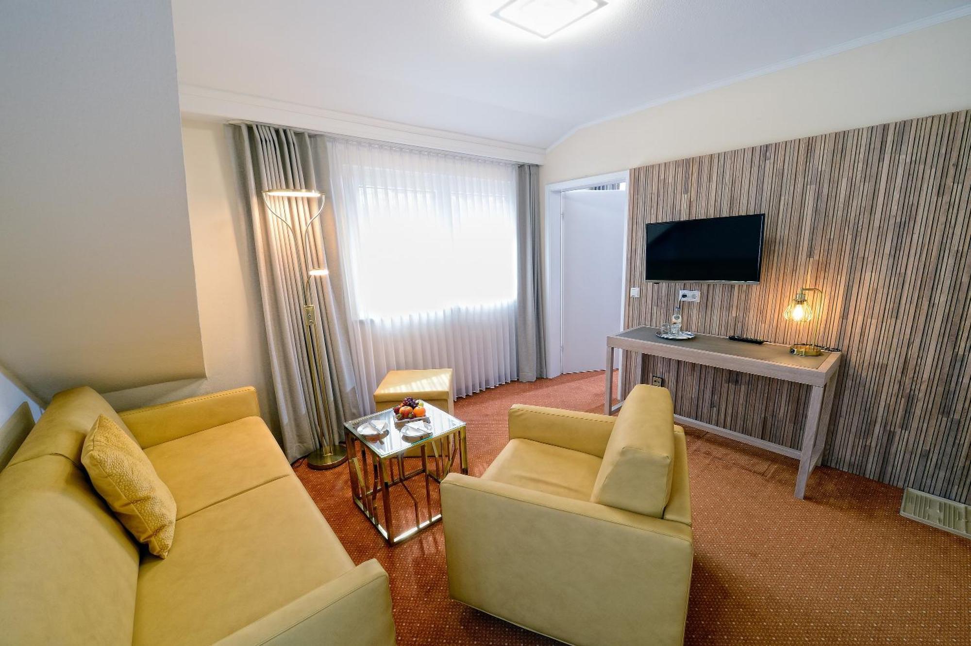 Junior Suite,1758520953:JPEG